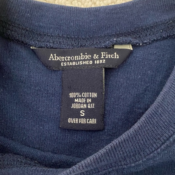 Vintage Abercrombie & Fitch Long Sleeve T-shirt - Picture 3 of 5